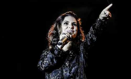 
                                        
                                            Aline Barros e estrelas da música gospel cantam na 2ª noite do Festival Louvor e Adoração
                                        
                                        