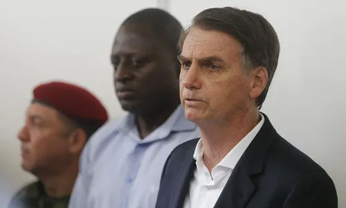 
                                        
                                            Bolsonaro cogita criação de campo de refugiados para venezuelanos
                                        
                                        