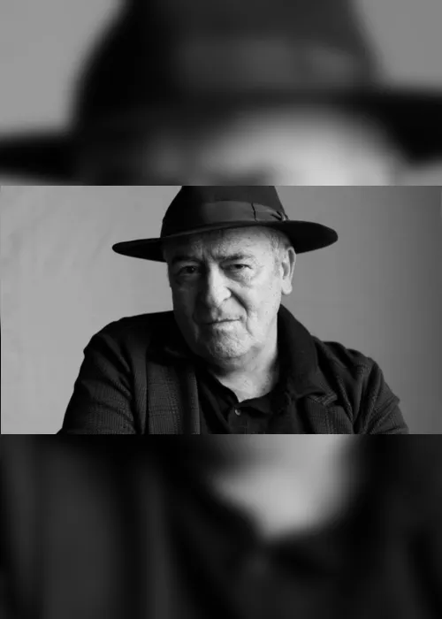 
                                        
                                            Morre cineasta Bernardo Bertolucci aos 77 anos
                                        
                                        