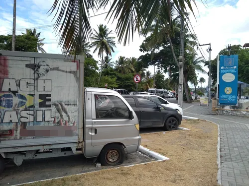 
				
					Veículos 'loteiam' estacionamento e reduzem vagas na orla de João Pessoa
				
				