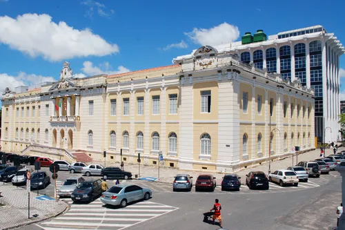 
				
					Judiciário estadual fica em recesso de quinta-feira até 7 de janeiro
				
				