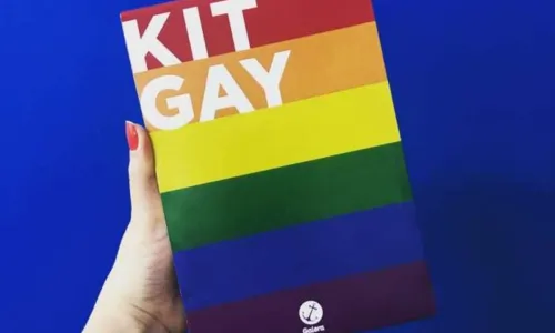 
                                        
                                            Contra preconceito, editora lança de surpresa o 'Kit Gay'
                                        
                                        