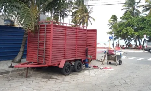 
                                        
                                            Veículos 'loteiam' estacionamento e reduzem vagas na orla de João Pessoa
                                        
                                        