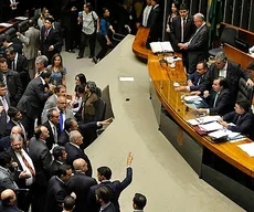 Justiça proíbe pagamento de auxílio-mudança e Câmara do Deputados recorre da decisão