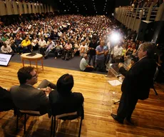 Governador dá posse a secretários e agenda reunião para quinta-feira