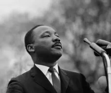 90 anos de Martin Luther King; relembre homenagem de Stevie Wonder