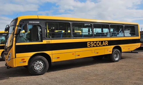 
                                        
                                            Fiscalização do MP apreende frota de ônibus escolares de prefeitura por irregularidades
                                        
                                        