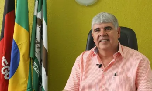 
                                        
                                            MP manda suspender ajuda mensal de R$ 34,5 mil para manter residência de prefeito
                                        
                                        
