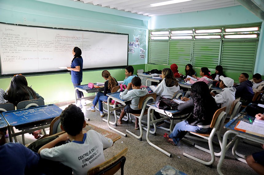 
                                        
                                            Empreendedorismo e gestão financeira terão que ser ensinados nas escolas públicas da Paraíba
                                        
                                        