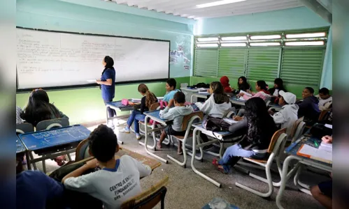 
				
					Mais de 30 mil alunos da rede pública da PB não têm o nome do pai no registro
				
				