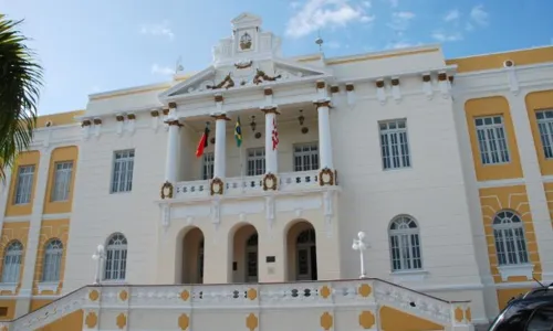 
                                        
                                            Tribunal de Justiça da Paraíba estuda descongelar rendimentos de juízes leigos
                                        
                                        