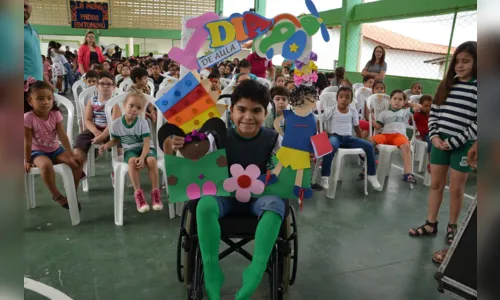 
				
					Ano letivo começa para mais de 1,5 mil alunos com deficiência em Campina Grande
				
				