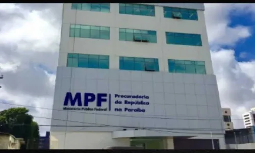 
				
					Ex-prefeito é denunciado fraudar prestação de serviço comunitário na Paraíba
				
				