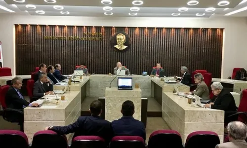 
                                        
                                            TCE nega recurso e mantém reprovação das contas da gestão do governador João Azevêdo relativas a 2019
                                        
                                        