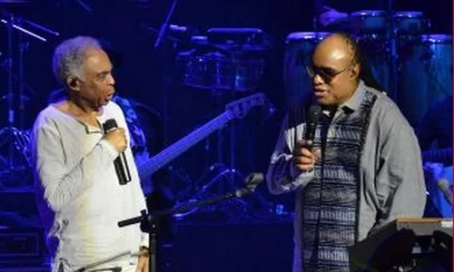 
                                        
                                            Silvio Osias: "Já viram Gilberto Gil e Stevie Wonder fazendo Desafinado?"
                                        
                                        