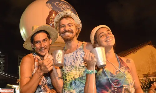 
                                        
                                            Cinco blocos animam a folia em João Pessoa nesta quinta-feira
                                        
                                        