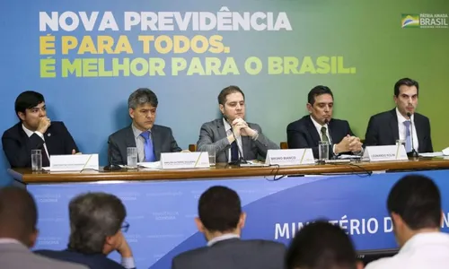 
                                        
                                            Reforma da Previdência: trabalhador vai trabalhar 40 anos para receber 100%
                                        
                                        