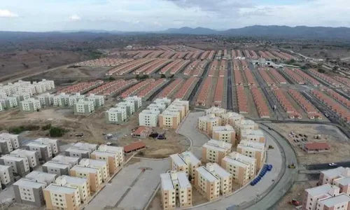 
                                        
                                            Não ocupação de casas do Aluízio Campos deve ser justificadas até sexta, alerta prefeitura de CG
                                        
                                        