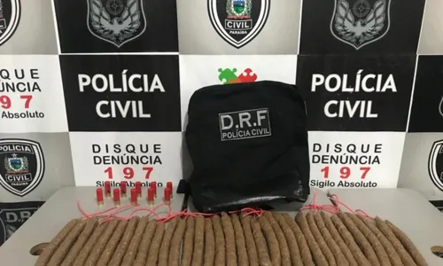 
                                        
                                            PC prende 9 pessoas e apreende 34 explosivos e munições em Campina Grande
                                        
                                        