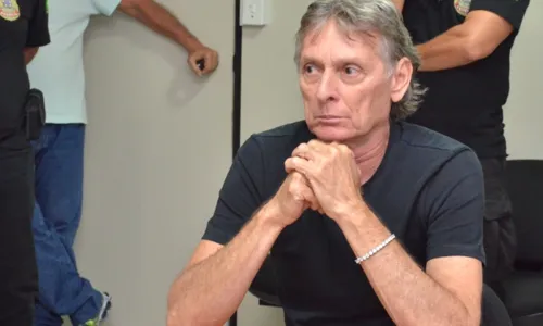 
                                        
                                            Decisão do STF considera ilegal prisão de Roberto Santiago na Operação Xeque-Mate
                                        
                                        