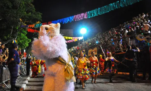 
                                        
                                            Carnaval Tradição de JP chega ao último dia com desfile de ala ursas
                                        
                                        