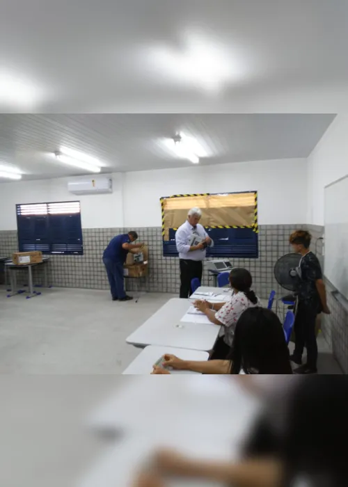 
                                        
                                            Candidato hospitalizado, confusão, urnas substituídas e chuvas marcam eleições em Cabedelo
                                        
                                        