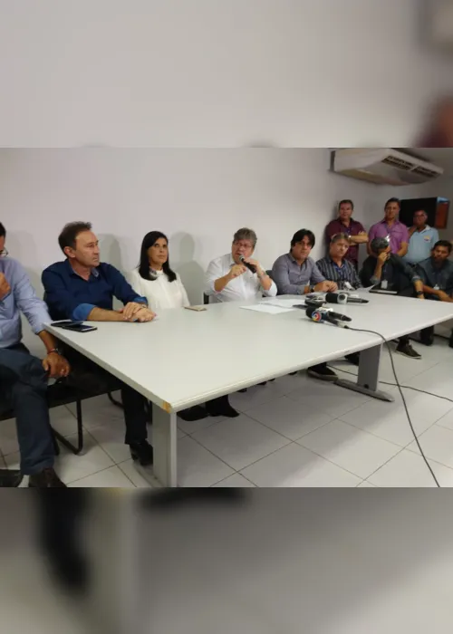 
                                        
                                            João Azevêdo anuncia que abastecimento de água em Campina Grande vai ser regularizado segunda
                                        
                                        