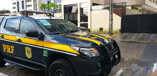 
				
					Suspeitos de integrar grupo de extermínio na Paraíba são presos pela PRF em Minas Gerais
				
				