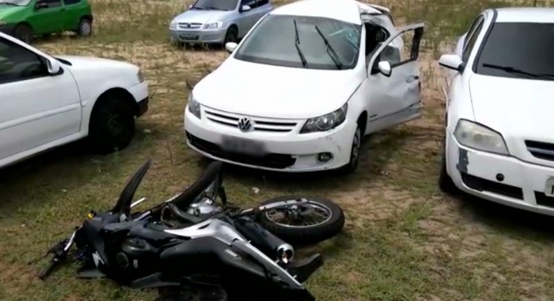 
                                        
                                            Homem morre após acidente grave entre carro e moto; motorista acaba preso
                                        
                                        