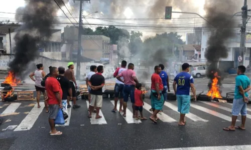 
                                        
                                            Comerciantes do Mercado Central de João Pessoa fazem protesto contra ação da Sedurb
                                        
                                        