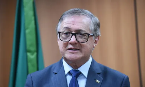 
                                        
                                            Após polêmicas, Bolsonaro exonera Ricardo Vélez do comando do Ministério da Educação
                                        
                                        