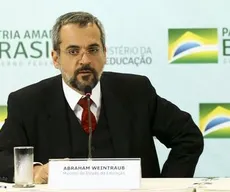 Avaliação da educação básica será feita por amostragem, diz ministro