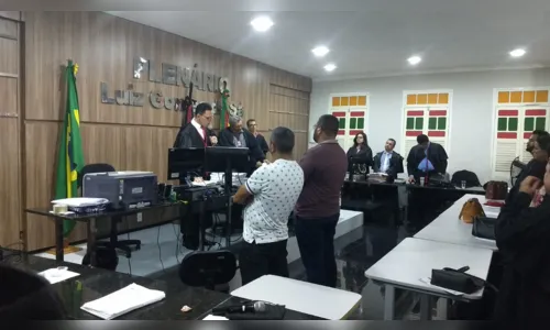 
				
					Ex-policiais são condenados a 45 anos de prisão por duplo homicídio no Sertão da PB
				
				