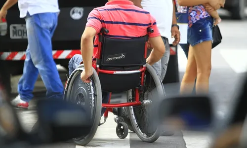 
                                        
                                            Idosos e deficientes já podem solicitar credencial para estacionamentos em CG
                                        
                                        