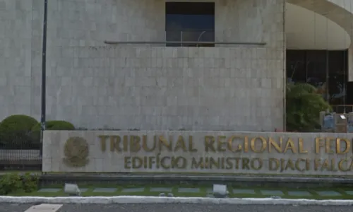 
				
					Desvio de verbas: TRF5 mantém condenação de ex-prefeito paraibano
				
				