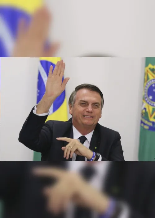 
                                        
                                            Planalto confirma presença de Bolsonaro na entrega do Aluízio Campos, em CG
                                        
                                        