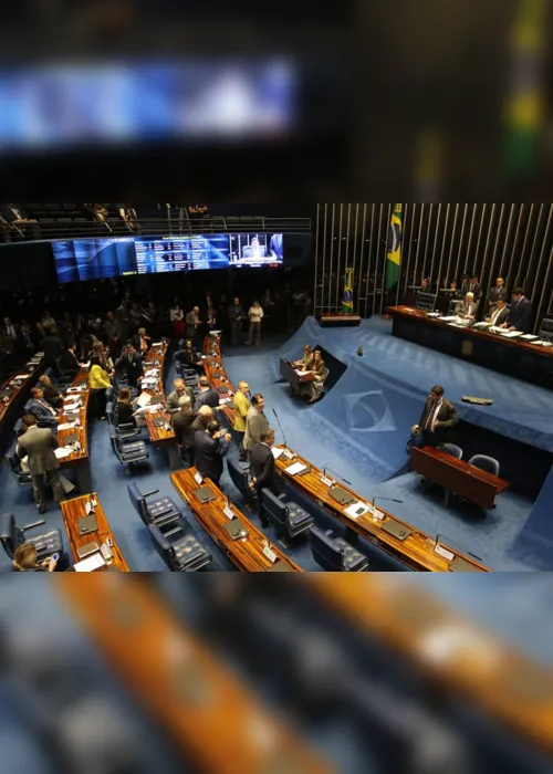 
                                        
                                            Senado aprova reforma de Bolsonaro e confirma Coaf na Economia
                                        
                                        