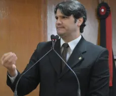 Dinho passa cargo de prefeito de João Pessoa para Leo Bezerra nesta sexta-feira