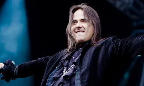 
                                        
                                            Andre Matos, ex-vocalista e fundador do Angra, morre aos 47 anos
                                        
                                        