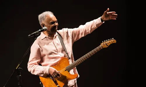 
                                        
                                            Gilberto Gil diz que deve incluir música extra no repertório de show em João Pessoa
                                        
                                        