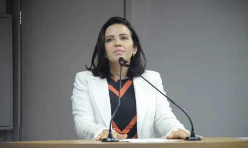 
                                        
                                            João Azevêdo confirma que Pollyanna Dutra será candidata ao Senado na chapa governista
                                        
                                        