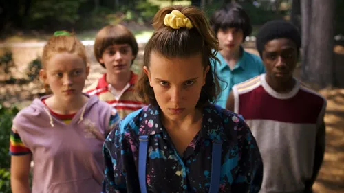 
				
					Mortes de mocinhos e reforço do elenco gay marcam 3ª temporada de ‘Stranger Things’
				
				