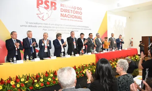 
                                        
                                            Mesmo com contas estouradas, João segue PSB e se posiciona contra reforma
                                        
                                        