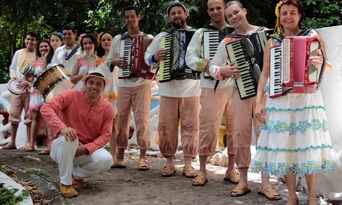 
                                        
                                            Orquestra Sanfônica Balaio Nordeste + Silvério Pessoa
                                        
                                        