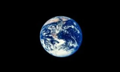 
				
					APOLLO 11/50: A Terra é azul
				
				