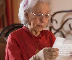 Sílvio Osias: Fernanda Montenegro completa 90 anos. 'Aplausos para ela!'