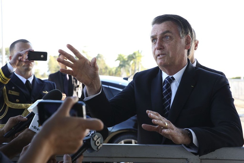 Opinião: 'Globo faz jornalismo; Bolsonaro não reage como presidente'