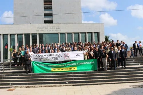 
				
					Lei do abuso de autoridade: entidades realizam protesto em seis cidades da Paraíba
				
				