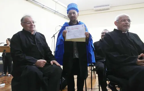 
				
					Sambista Zé Katimba recebe título de Doutor Honoris Causa da UFPB
				
				