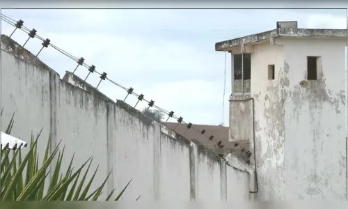 
				
					Homem preso de forma irregular por mais de um ano deixa cadeia em Bayeux
				
				